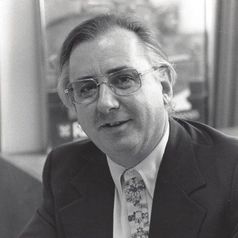 Kenneth L. Kraemer