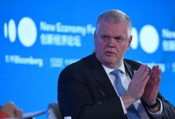 HSBC CEO Noel Quinn: reorganization includes roughly 35,000 job cuts.