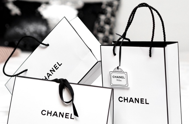 Chanel may limit purchases to open private stores for top