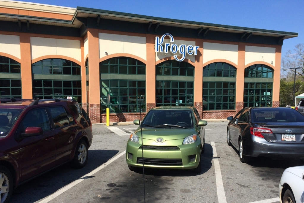 Kroger acquiring rival Albertsons grocery chain, Bernie Sanders calls