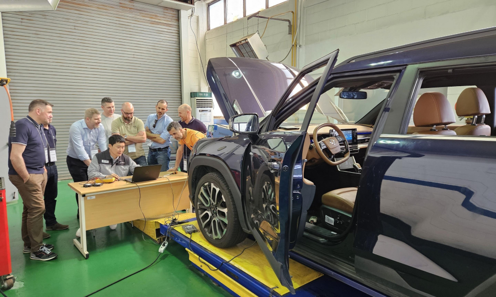BYD, KG Mobility in Talks for Joint EV Battery Plant in South Korea - Vimarsana News
