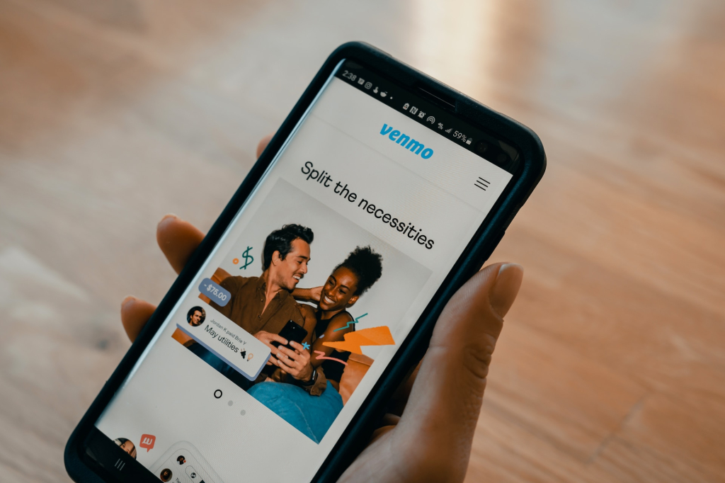 Amazon Ends Venmo Payment Option, PayPal Shares Dip in January Shift - Vimarsana News