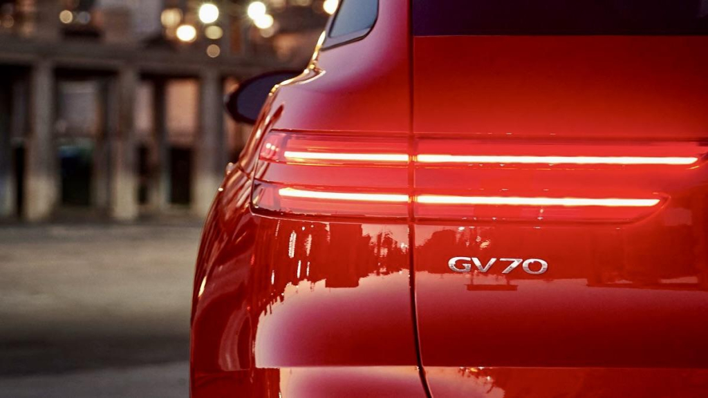 Genesis Flaunts GV70 as a Compelling Alternative to BMW X3 and Mercedes-Benz GLC - Vimarsana News