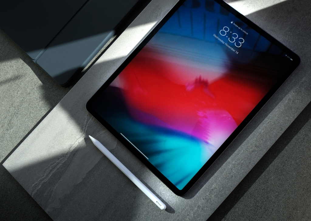 Apple's M3 iPad Pro to Feature Advanced OLED, Starting at Hefty $1,500 - Vimarsana News