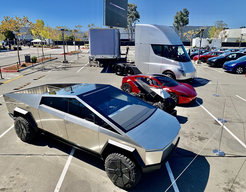 Tesla Boosts Q1 with $1,500 Cybertruck Holder Discount on New EV Buys - Vimarsana News