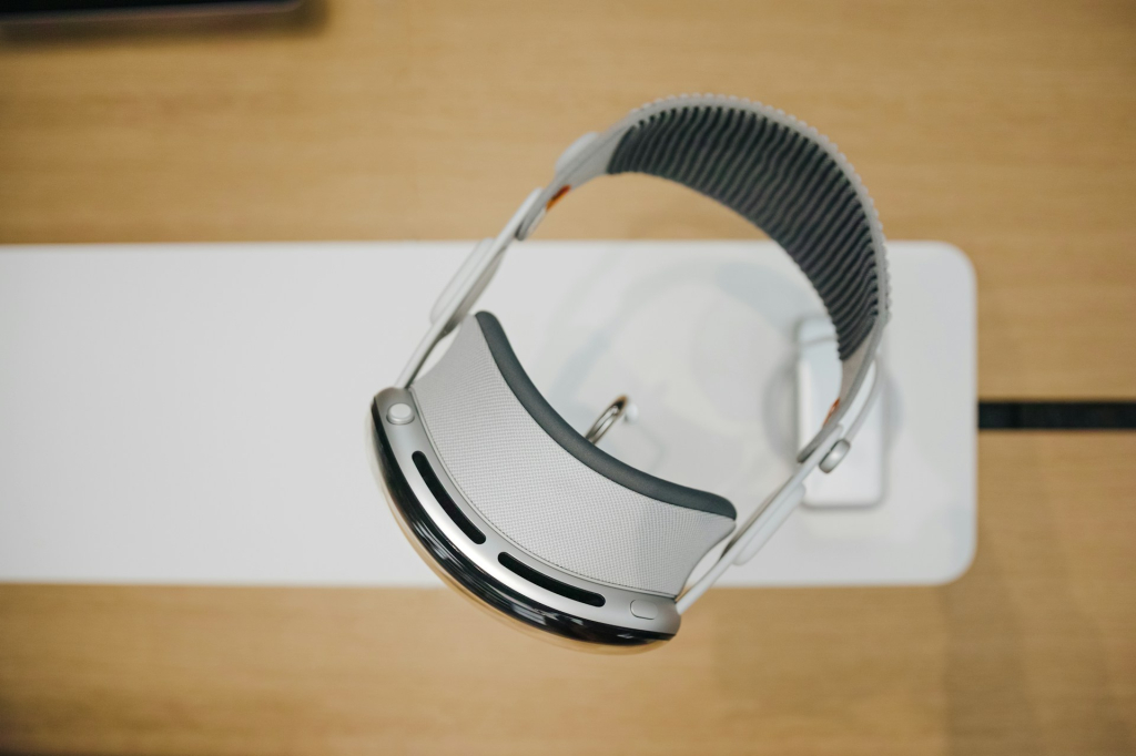 Apple Vision Pro Reset Requires In-Store Visit, Adds Security Layer - Vimarsana News