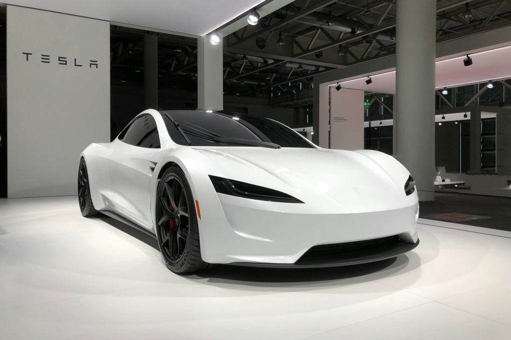 Tesla China Unveils Holiday Incentives: Free Autopilot Trials and Supercharging - Vimarsana News