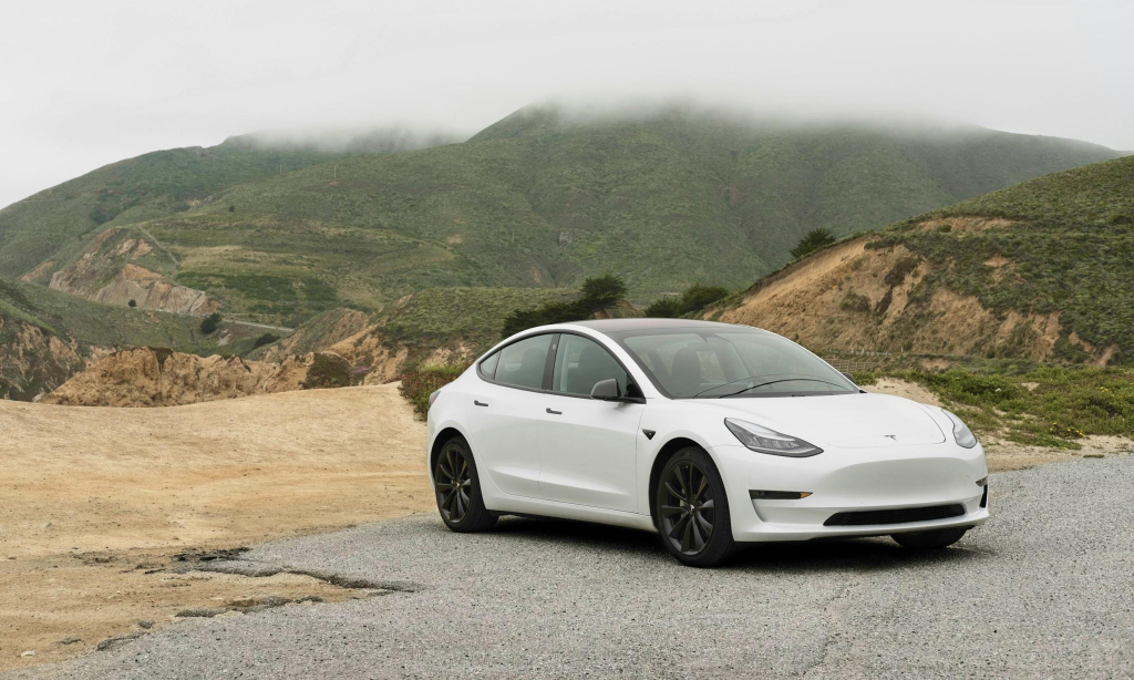Tesla Cuts Prices Amid Rising Inventory, Yet Raises Model Y Costs - Vimarsana News