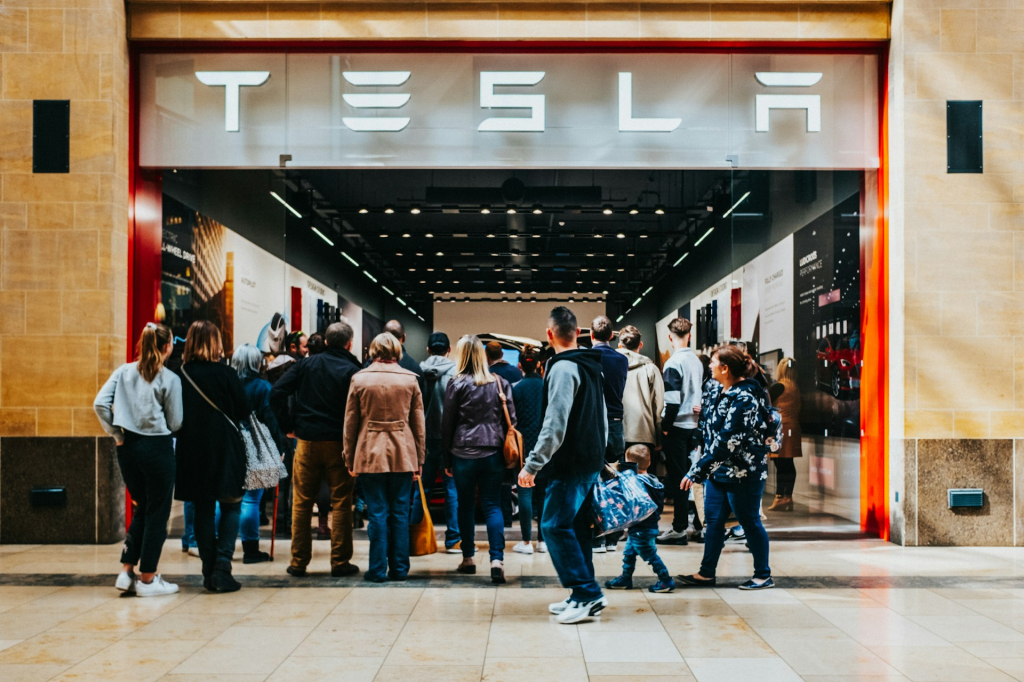 Elon Musk Clears Air: Tesla's $25,000 EV Dream Still Alive Despite Rumors - Vimarsana News