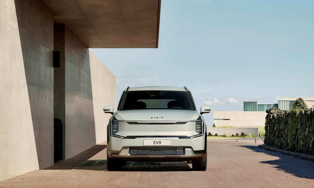 Kia's Electric Pickup Spotted in US Testing, Targets Tesla Cybertruck, Ford F-150 Lightning - Vimarsana News