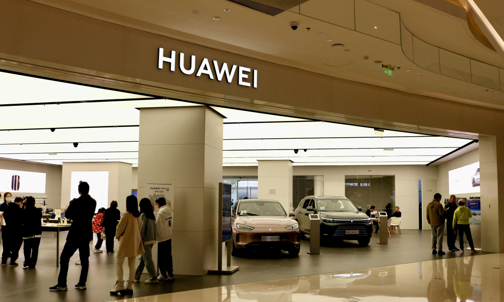 Leaked: New Huawei Luxeed SUV Images Fuel Anticipation for Tech Upgrades - Vimarsana News